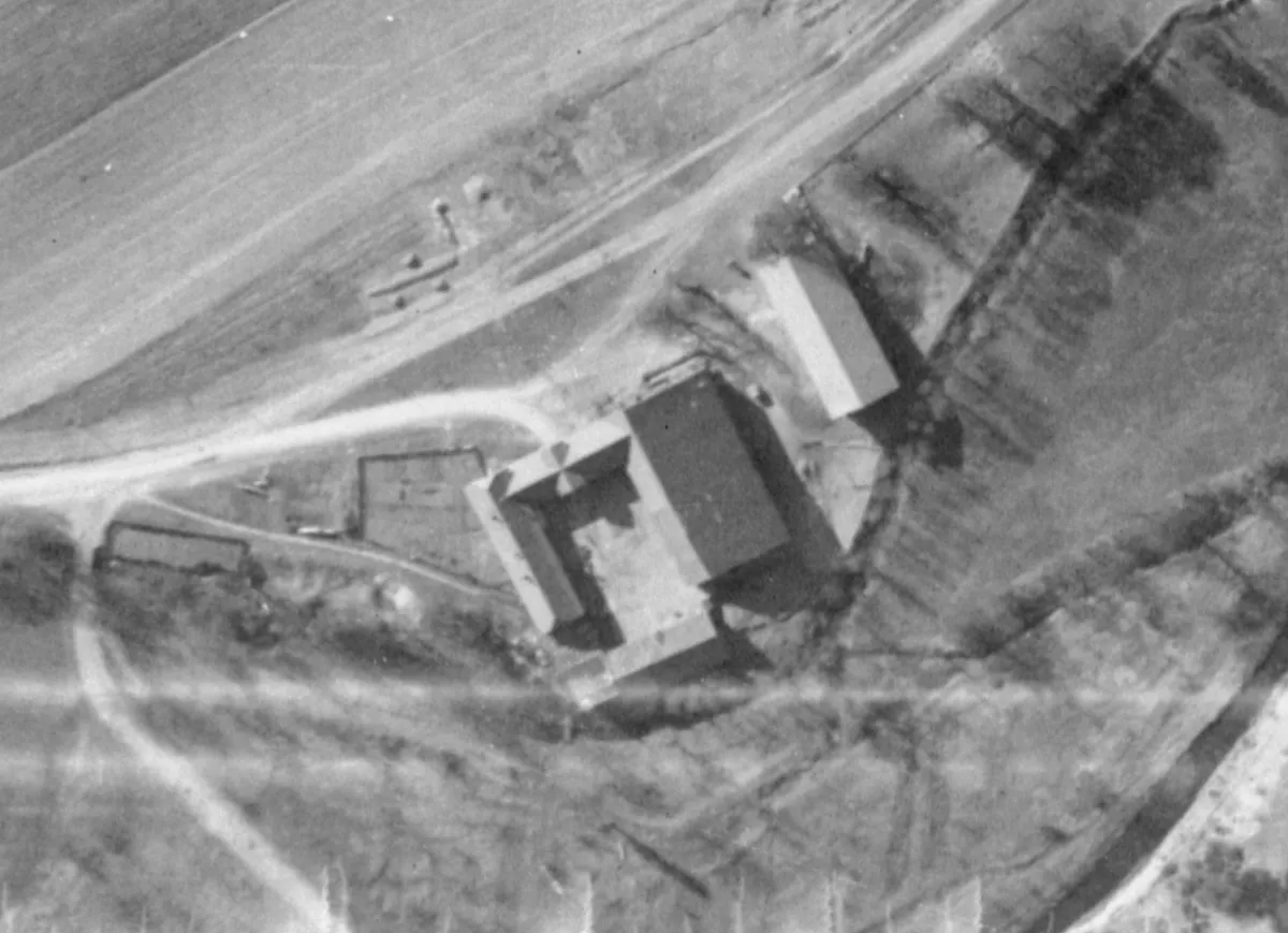 1945111_3151_cut.png